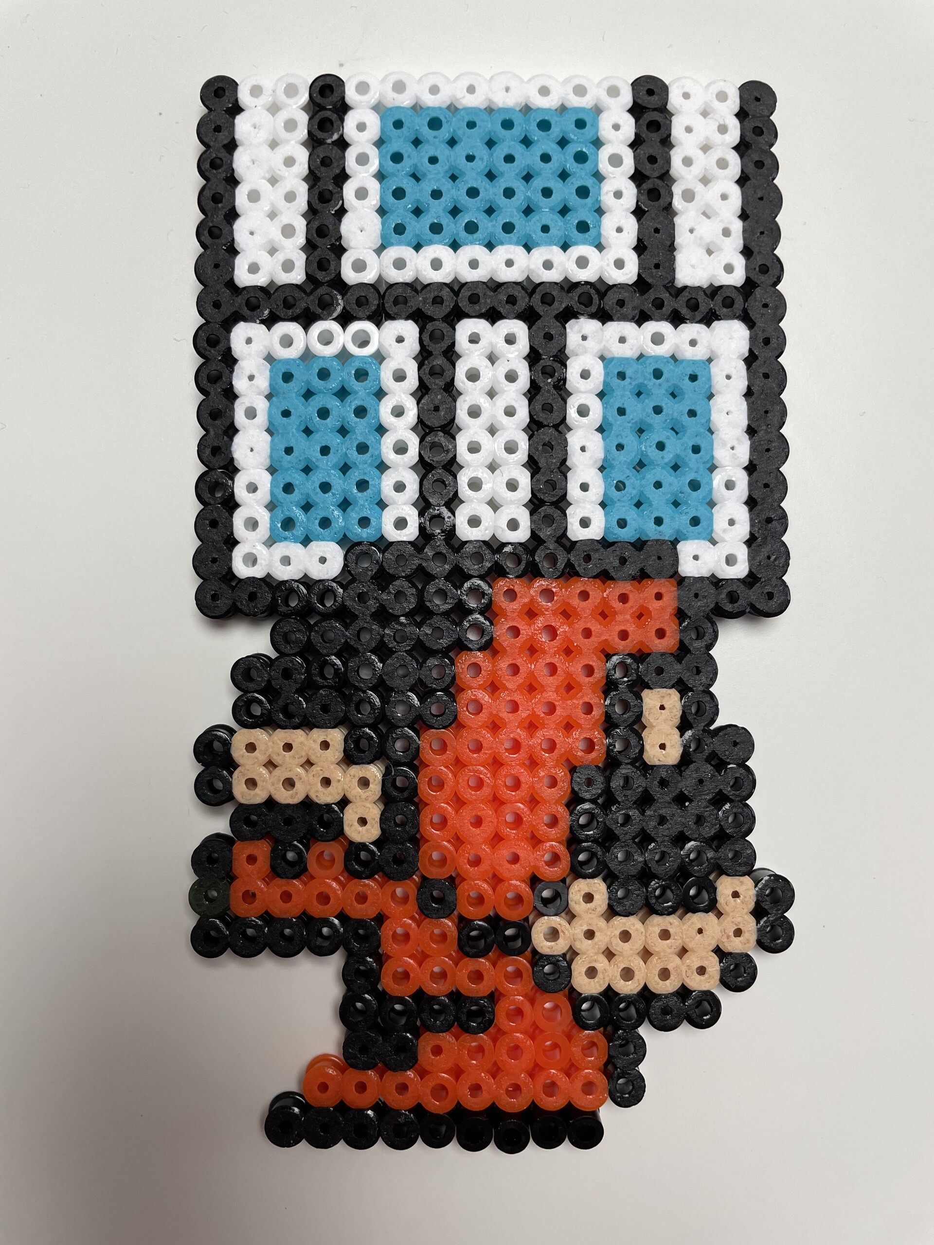 Mario carrying a blue block – fuse bead design 099